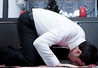 Qafqaz Müsəlmanları İdarəsindən müəllimlərə namaz qadağası