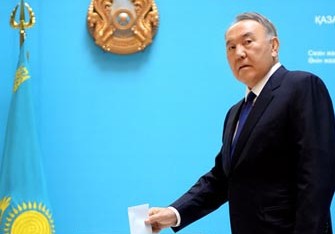 Nazarbayev növbəti dəfə prezident seçilib
