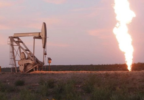 ABŞ-ın neft ehtiyatları azalır - Neftin qiyməti qalxır