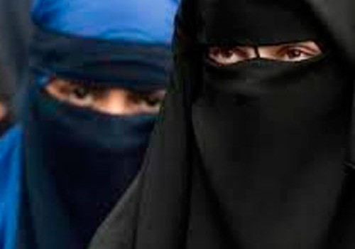 İraqın Mosul şəhərində qadınların niqab geyinməsinə qadağa qoyulub