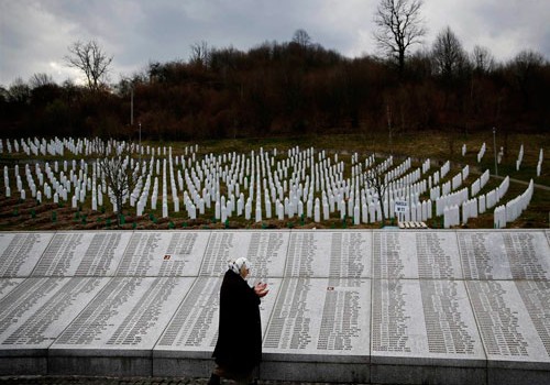 Srebrenitsadakı soyqırımda Hollandiya hərbçilərinin iştirakı rəsmən təsdiqlənib - Fotolar