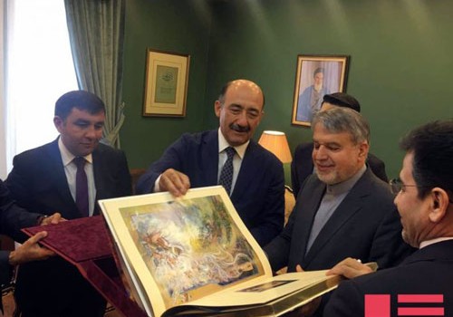 Əbülfəs Qarayev İranın islami irşad və mədəniyyət naziri ilə görüşüb