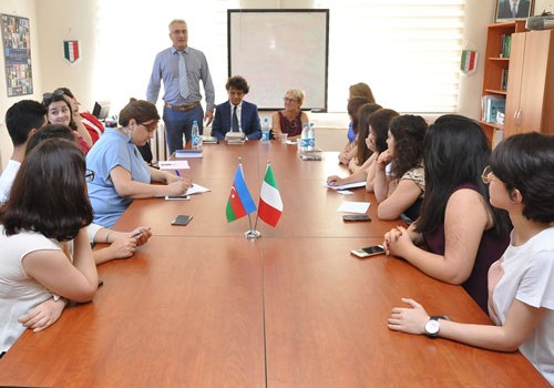 “Azərbaycan-İtaliya: siyasi, mədəni aspektlər ” mövzusunda seminar keçirilib
