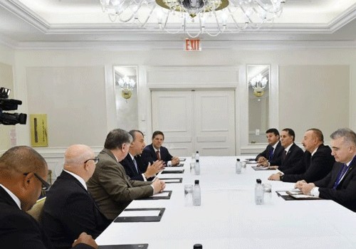 Azərbaycan prezidenti ABŞ Etnik Anlaşma Fondunun sədri ilə görüşüb