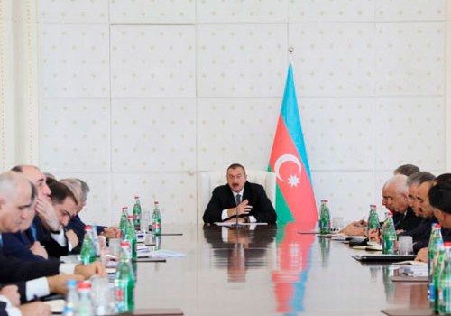 Azərbaycan prezidenti: “Biz uzunmüddətli dayanıqlı inkişaf barədə düşünürük”