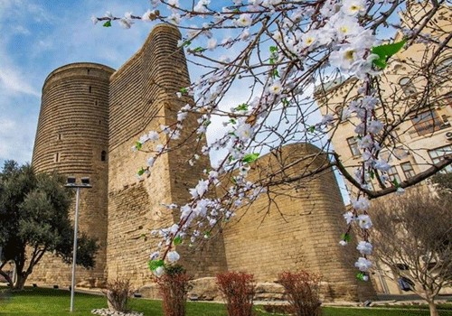 Bakının mütləq baş çəkməli olduğunuz ən məşhur yerləri