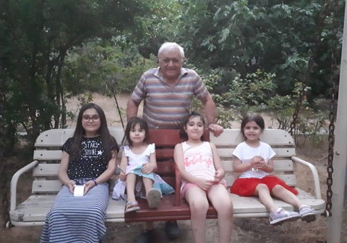 “Heç vaxt müəllimin uşağı döyməyinin əleyhinə olmamışam” - Mənim nəvəm