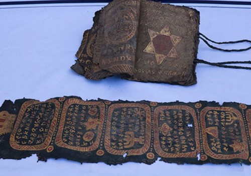 Türkiyədə qaçaqmalçılığa qarşı əməliyyat zamanı 800 yaşı olan kitab aşkarlanıb