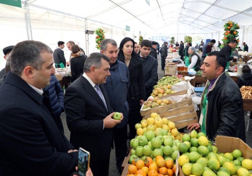 İlin sonuna qədər Bakıda iki yeni yarmarkanın açılışı olacaq