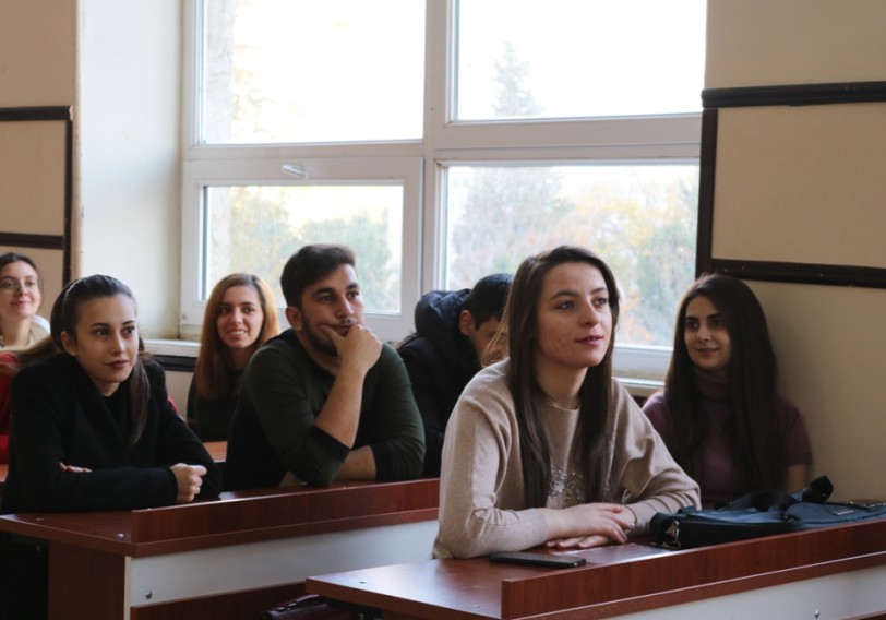 Jurnalistika fakültəsində repressiya dövrünə qiyabi səyahət
