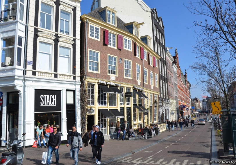 Niderland turistlər üçün yeni vergi tətbiq edib