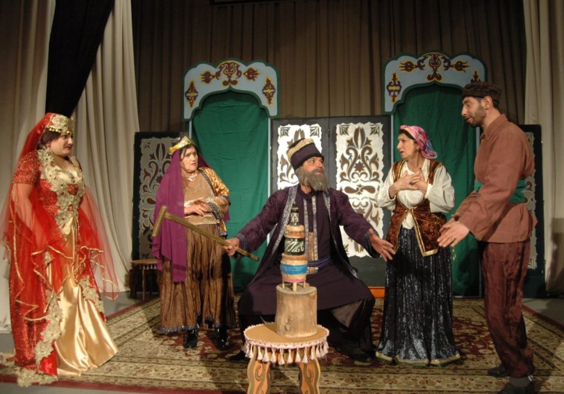 Ağdam Teatrında dərviş Parisi partlatdı