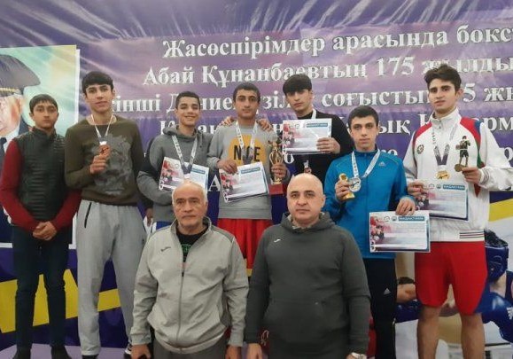 Azərbaycan boksçuları beynəlxalq turnirdə 8 medal qazanıb