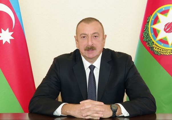 Azərbaycan Prezidenti: “Kim verib sənə bu qədər silahı, niyə soruşan yoxdur?”