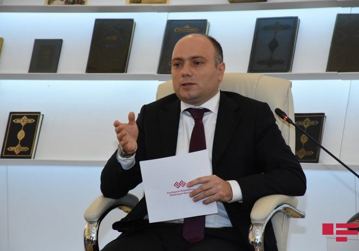 Nazir: “Ermənilərin Xudavəng monastırdan 8 əsrlik freskaları qaşıyıb aparması cinayətdir”