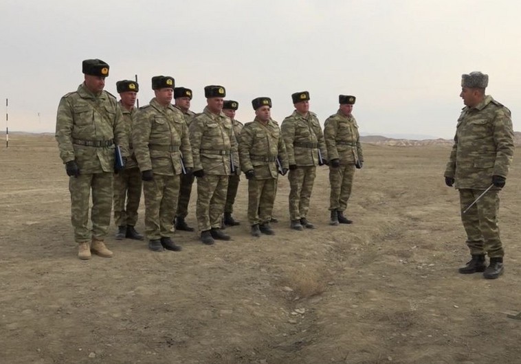 Naxçıvan Qarnizonu qoşunlarında komandir hazırlığı məşğələləri keçirilib - Video