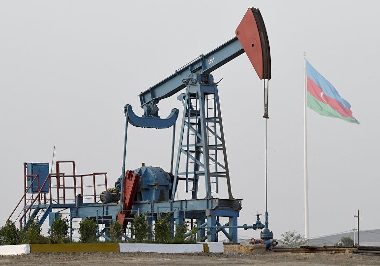 “Azeri Light” neftinin bir barreli 62,77 dollara satılır