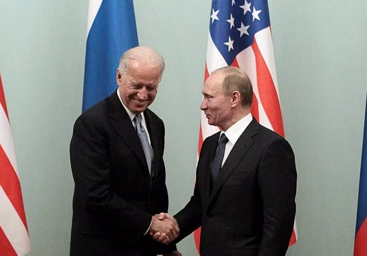 Bayden Putinə üçüncü ölkədə görüş keçirməyi təklif edib