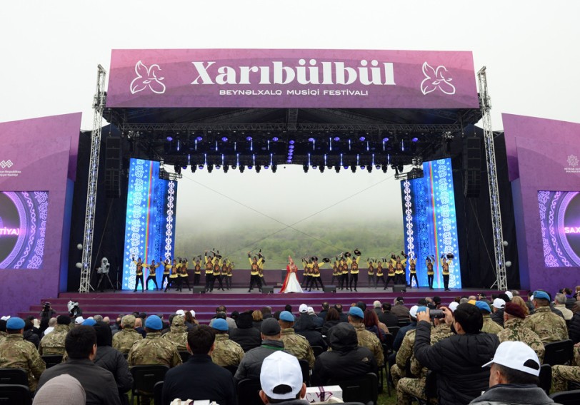 Xoş günlərin müjdəçisinə çevrilən “XARIBÜLBÜL”