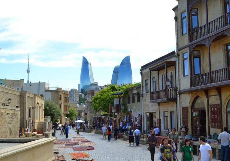 Azərbaycana turist axını 60 % artıb