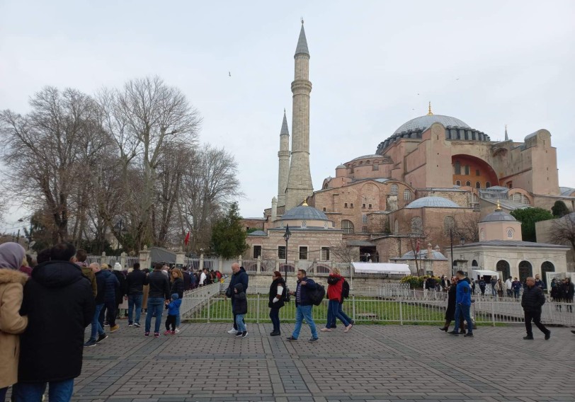 İstanbul hər addımda təəccübləndirir - BƏLƏDÇİ