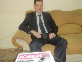 Gənc alim professorun kitabını alt-üst etdi