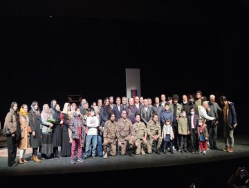 Akademik Musiqili Teatrının kollektivi Fəcr Beynəlxalq Teatr Festivalında çıxış edib - FOTO