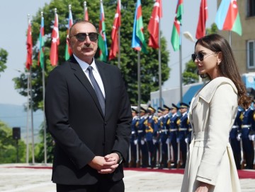 İlham Əliyev və Mehriban Əliyeva Şuşaya səfər ediblər