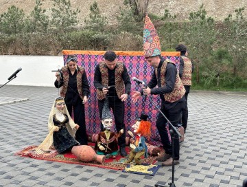 Kukla Teatrının Talışdakı Novruz şənliyi