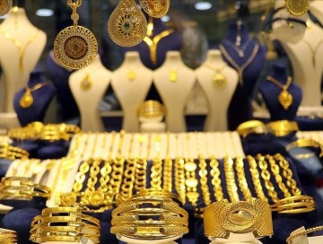 Nəzarətsiz qalan qızıl bazarı
