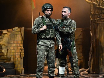 “Balaca kişilər”in böyüməsi - TEATR